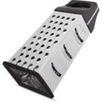 LAMART GRATER 4-SIDED STAINLESS GRATER FOR THE MANUAL GRATING OF CHEES - Image 4